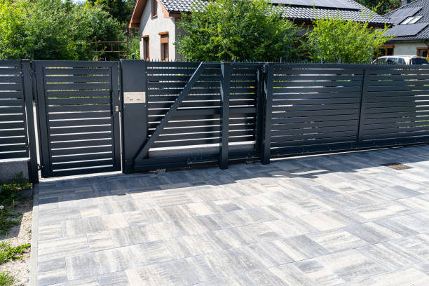 Best Local Driveway Pavers  in Oak Park Heights, MN